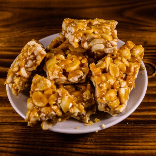 Mary Perry's Traditional Confectionary, Peanut Brittle, Toffee, Caramel, Honeycomb 100g